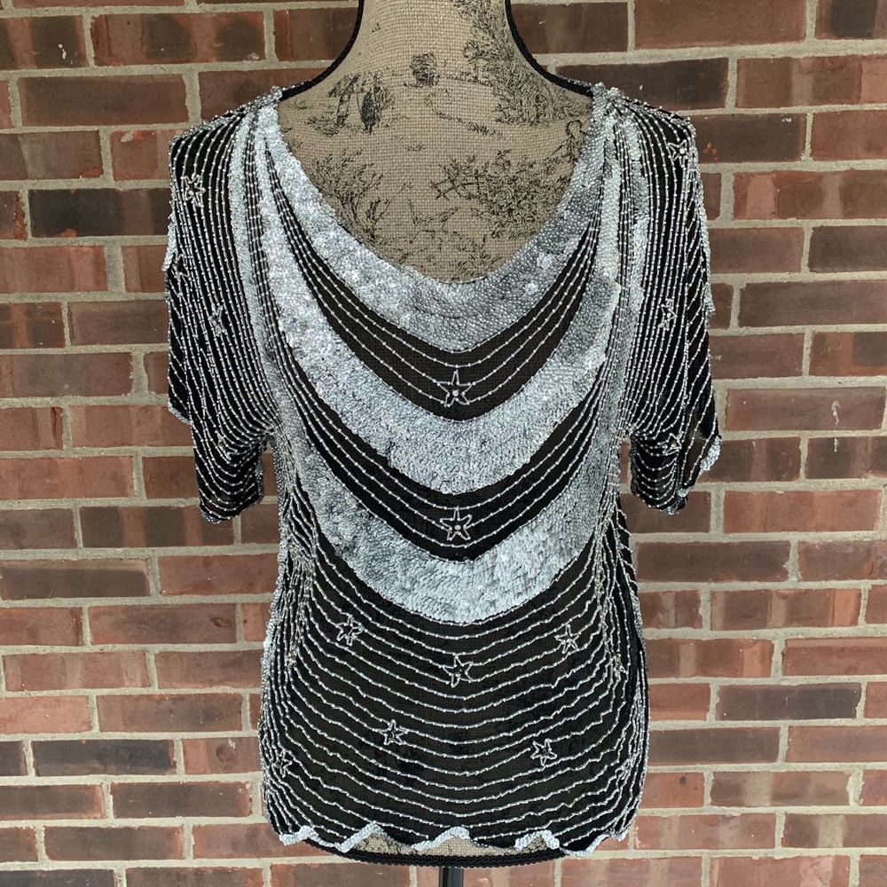 ⬇️$39 SFA Vintage silk sequined top